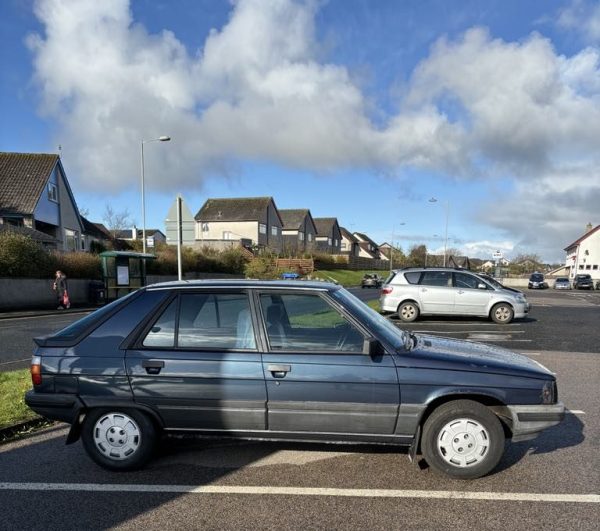 Renault 11 TXE 1.7 Petrol - Image 2